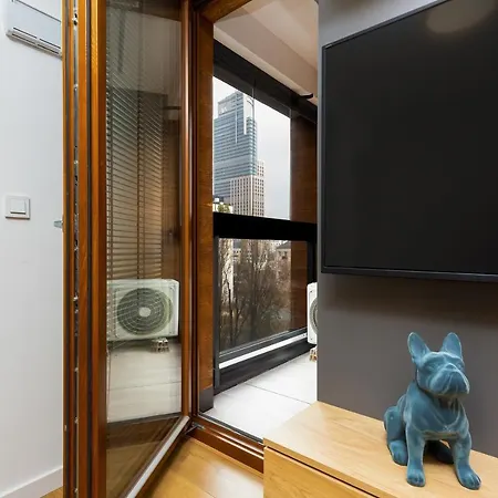 Apartment Center Grzybowska By Renters Prestige Warsaw