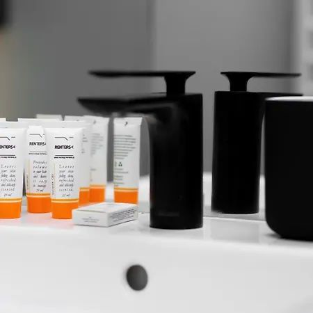 Center Grzybowska By Renters Prestige Apartment