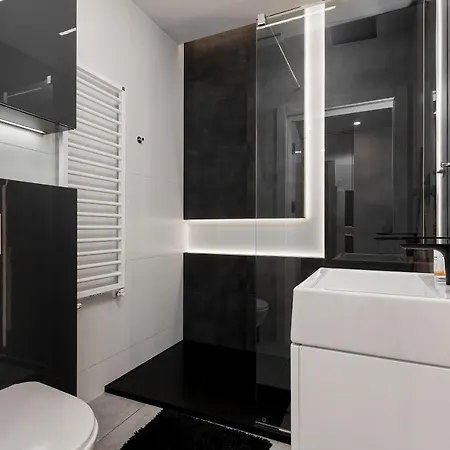 Center Grzybowska By Renters Prestige